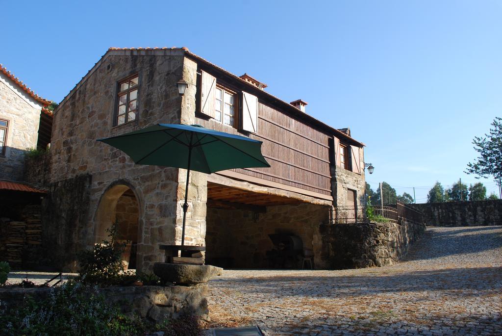 Quinta Padre Lobo Vendégház Santa Maria da Feira Kültér fotó